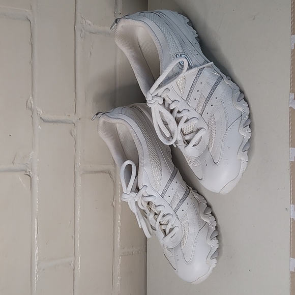 Skechers Shoes - Sketchers White Sneakers with Silver Embellishments Women's Size 9